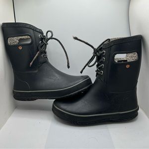 Bogs Youth Sz 4 K Amanda Plush 72454-001  Big Kid Faux Fur Snow Boot Black Boot.